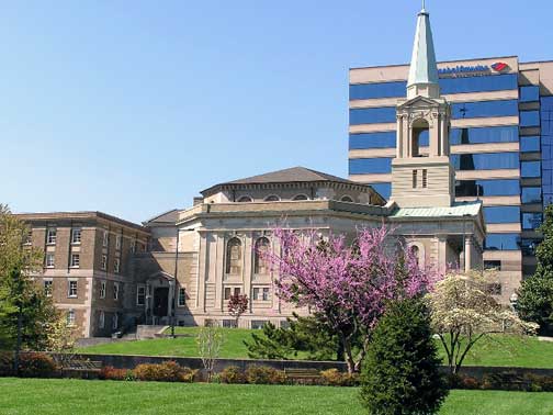 Picture of the First Baptist Church of Knoxville, Tennessee
