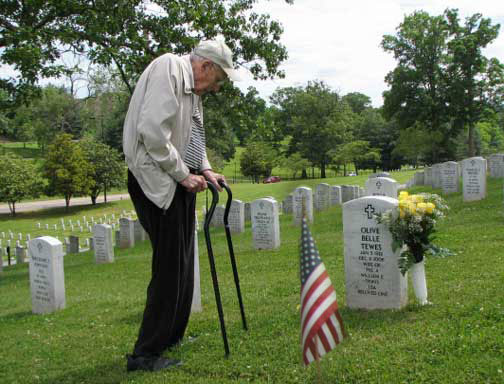 William Tewes, 86 Year Old Tennessee Veteran visits grave site of his wife at Tenn Vets Cemetery
